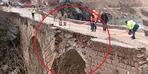 Tarihi Osmanlı köprüsü dinamit patlaması sonucu hasar gördü