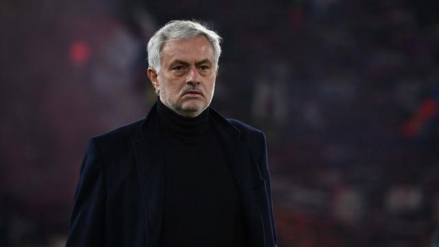 Hüseyin-Yücel-Mourinho-Beşiktaş'a-g1yg-gelmeyi-kabul etti